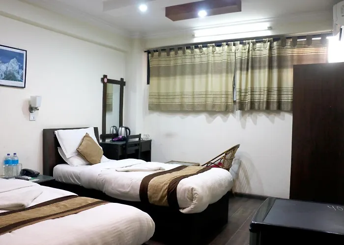Hotel Alpine &
