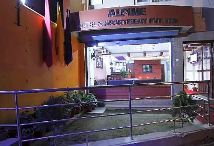 Hotel Alpine &