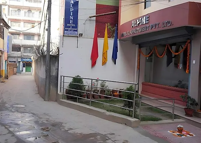 Alpine & Hotel 3*